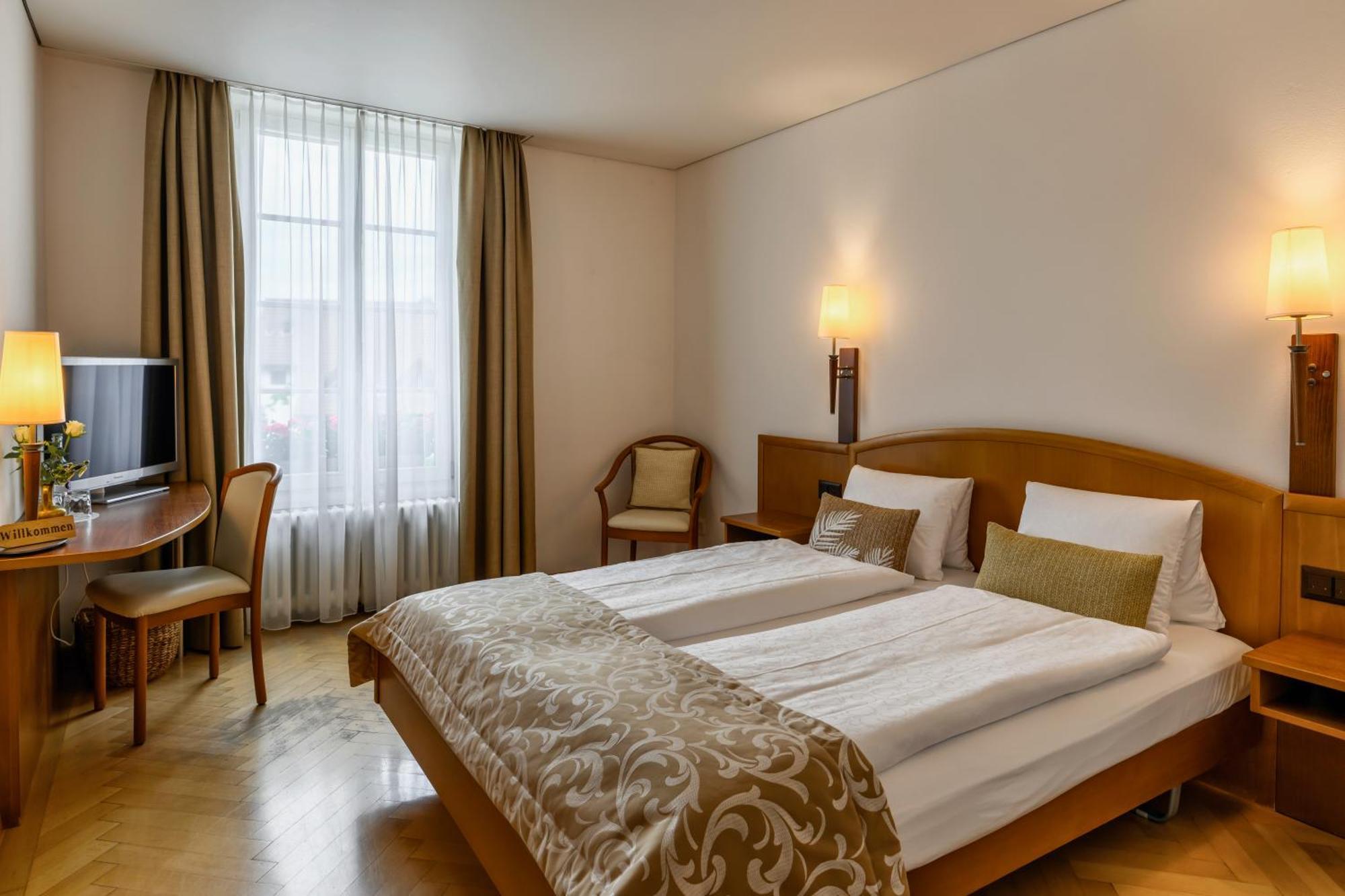 Hotel Landgasthof Schoenbuehl Extérieur photo