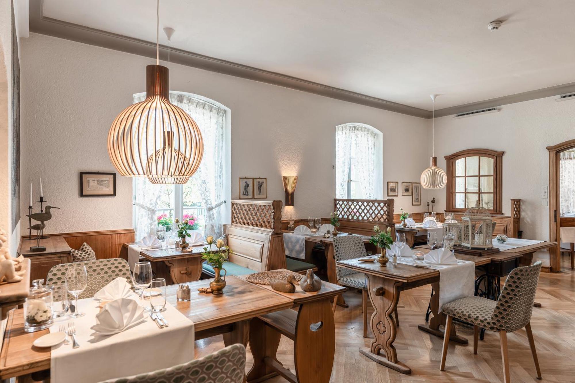 Hotel Landgasthof Schoenbuehl Extérieur photo